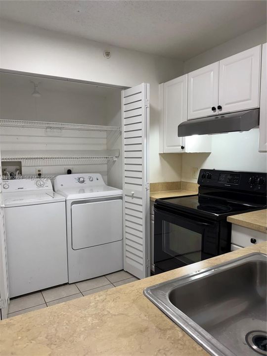 For Rent: $2,400 (2 beds, 2 baths, 1020 Square Feet)