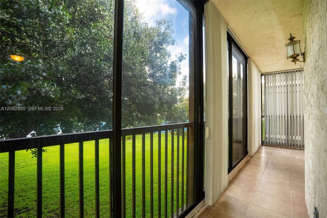 В аренду: $1,950 (2 спален, 2 ванн, 1550 Квадратных фут)