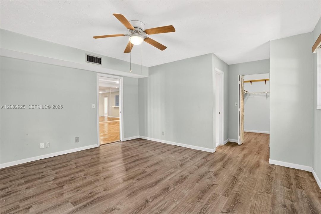 В аренду: $1,950 (2 спален, 2 ванн, 1550 Квадратных фут)