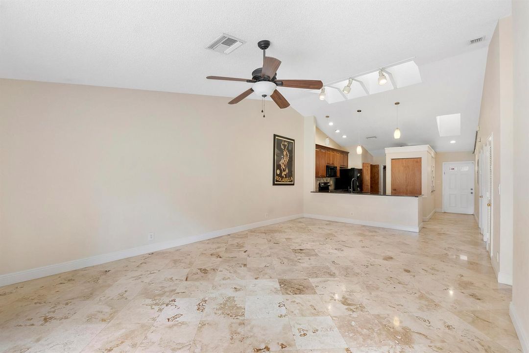 22686 Vistawood Way_016