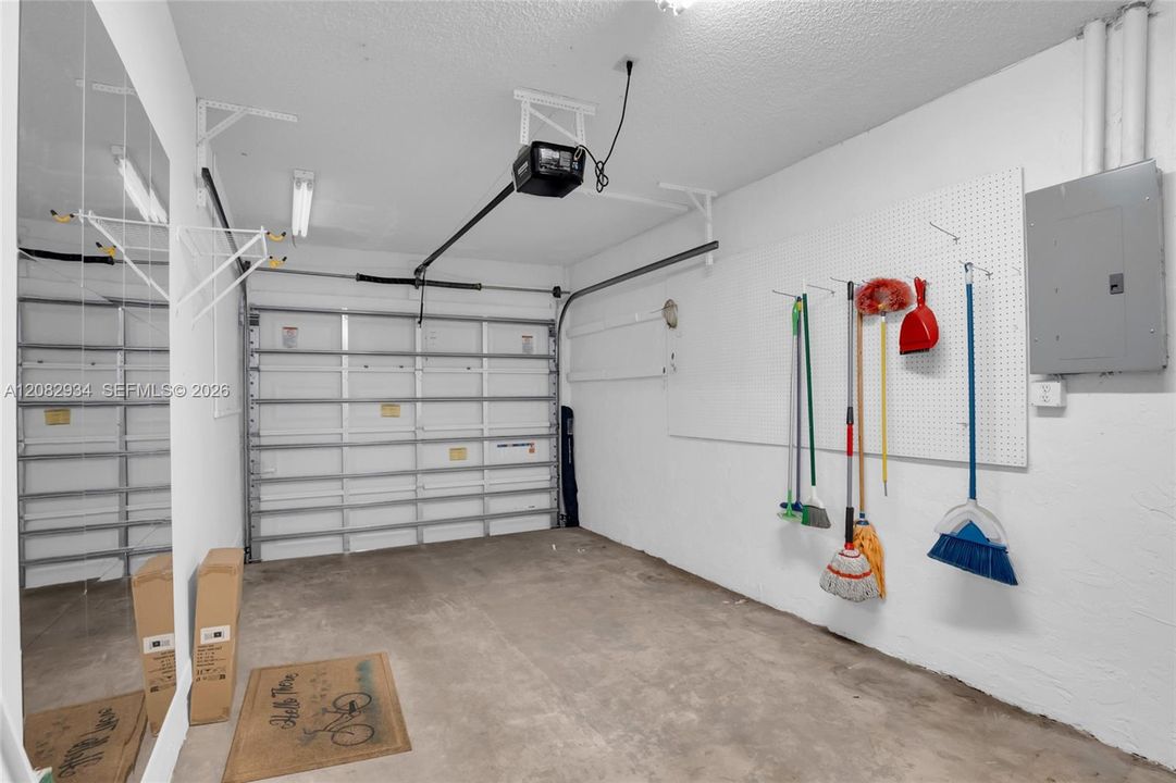 1 car garage