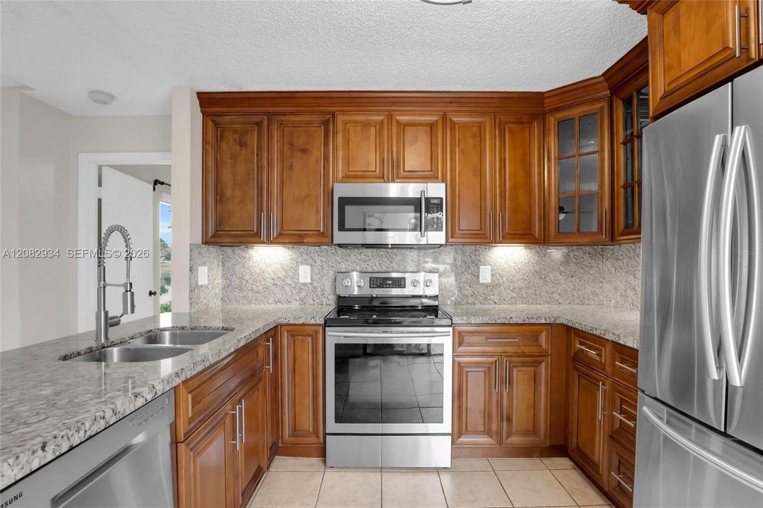 great kitchen space