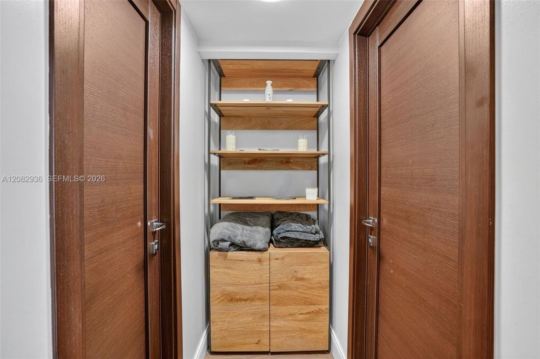 В аренду: $2,500 (2 спален, 2 ванн, 1237 Квадратных фут)