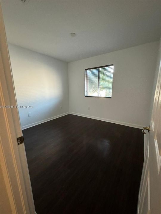 В аренду: $3,600 (4 спален, 3 ванн, 1808 Квадратных фут)