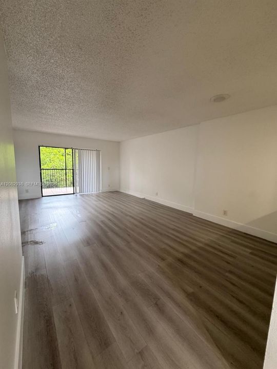В аренду: $2,100 (2 спален, 2 ванн, 1000 Квадратных фут)