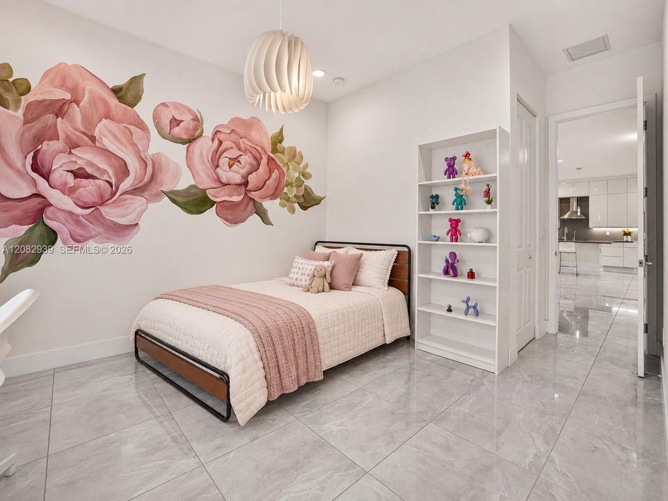 2nd Bedroom