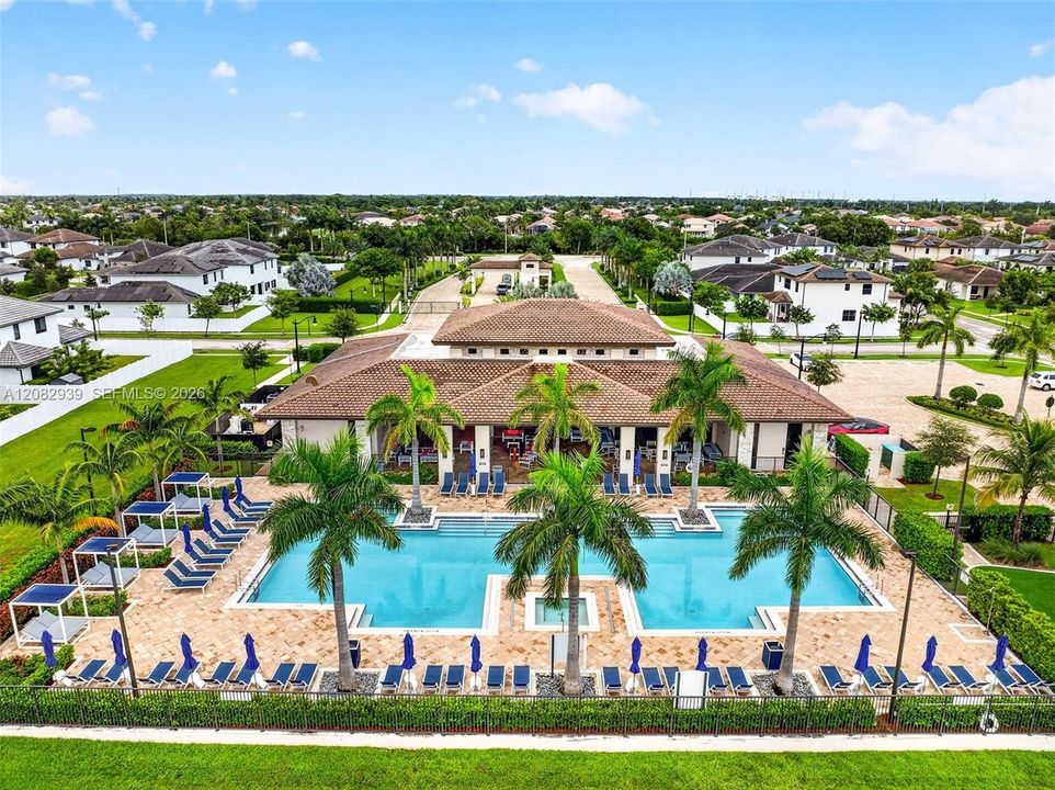 Clubhouse Resort Pool