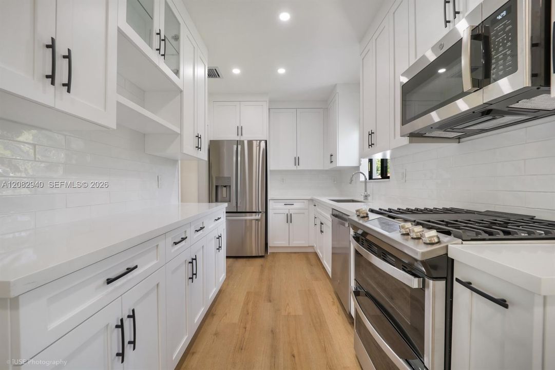 В аренду: $4,400 (3 спален, 2 ванн, 1432 Квадратных фут)