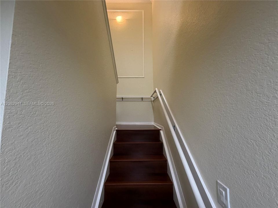 For Rent: $2,550 (2 beds, 2 baths, 1203 Square Feet)