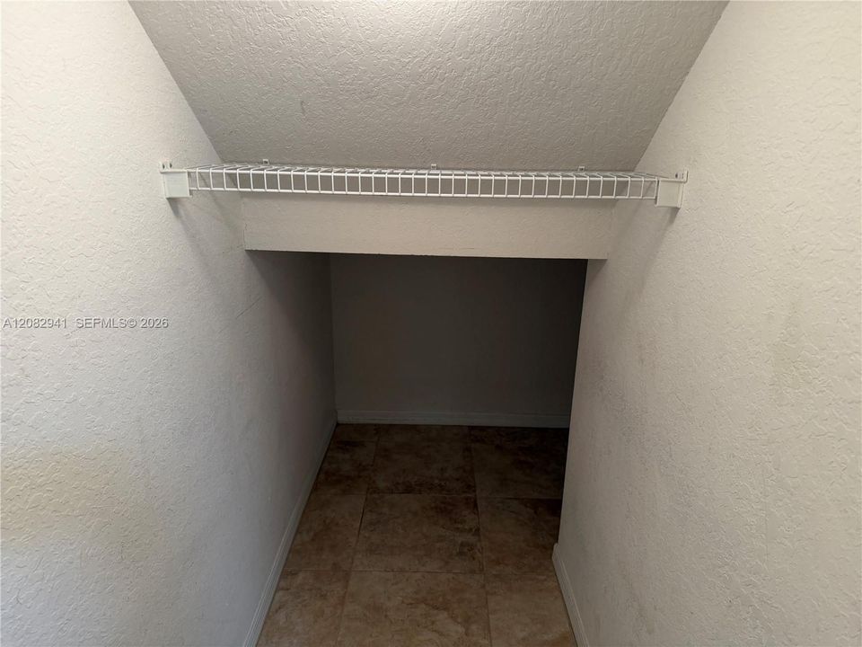 For Rent: $2,550 (2 beds, 2 baths, 1203 Square Feet)