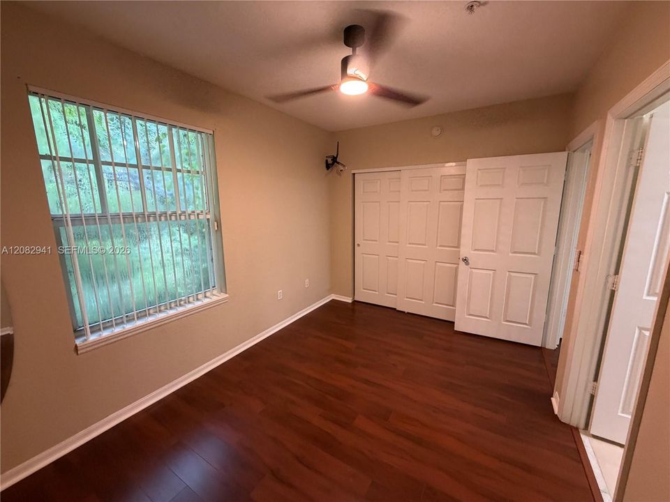 For Rent: $2,550 (2 beds, 2 baths, 1203 Square Feet)