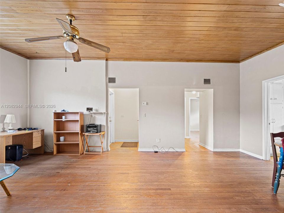 For Sale: $730,000 (2 beds, 2 baths, 1313 Square Feet)