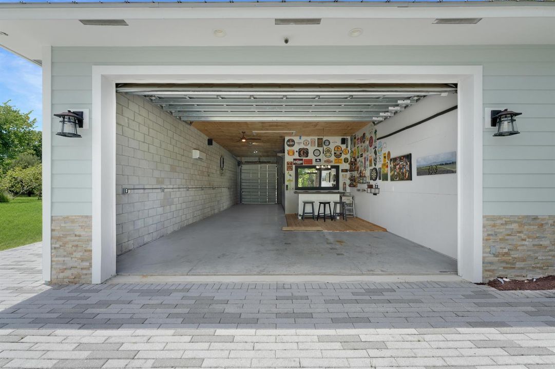 Attached Garage