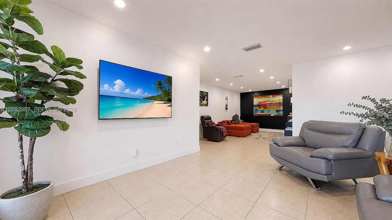Active With Contract: $879,000 (4 beds, 3 baths, 2069 Square Feet)