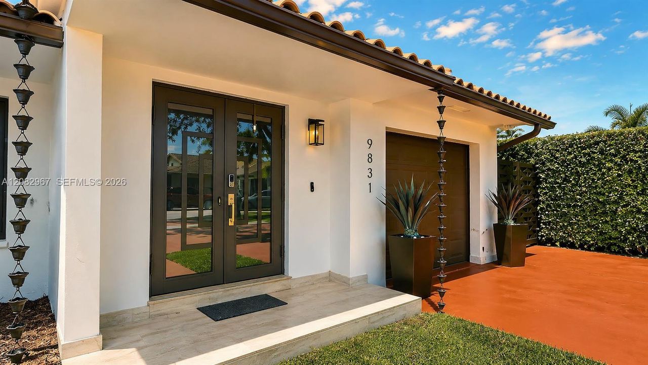 Active With Contract: $879,000 (4 beds, 3 baths, 2069 Square Feet)