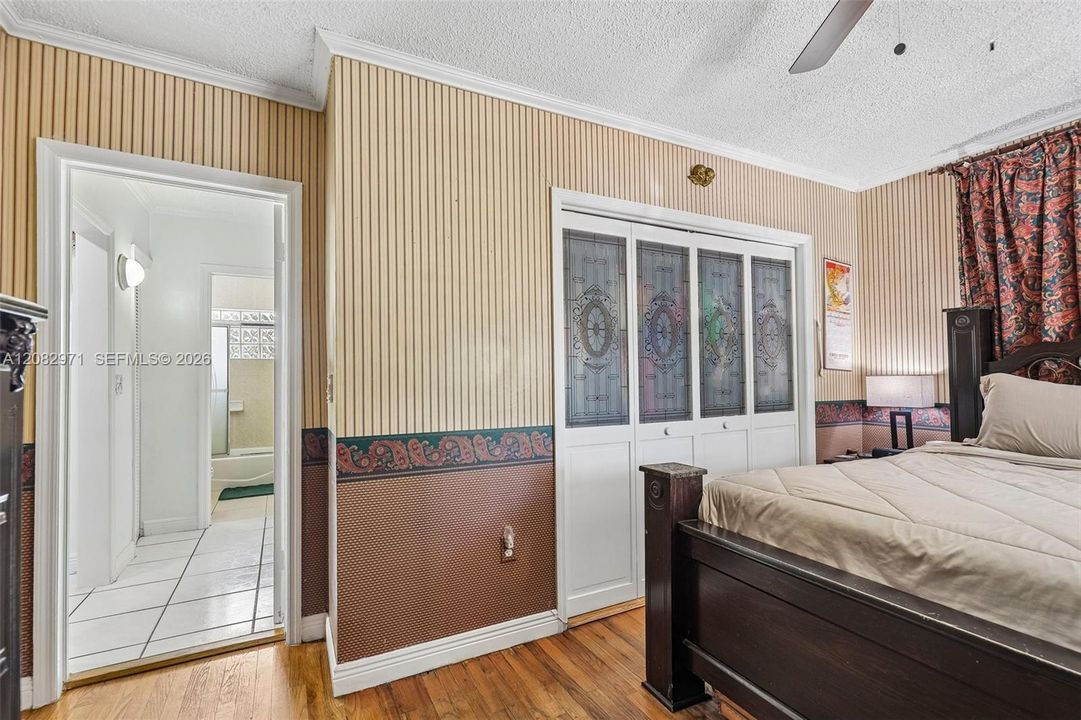 En Venta: $745,000 (3 camas, 2 baños, 1357 Pies cuadrados)
