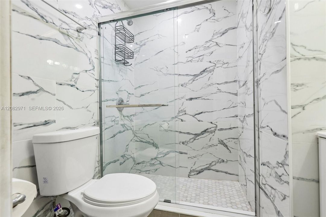 En Venta: $745,000 (3 camas, 2 baños, 1357 Pies cuadrados)