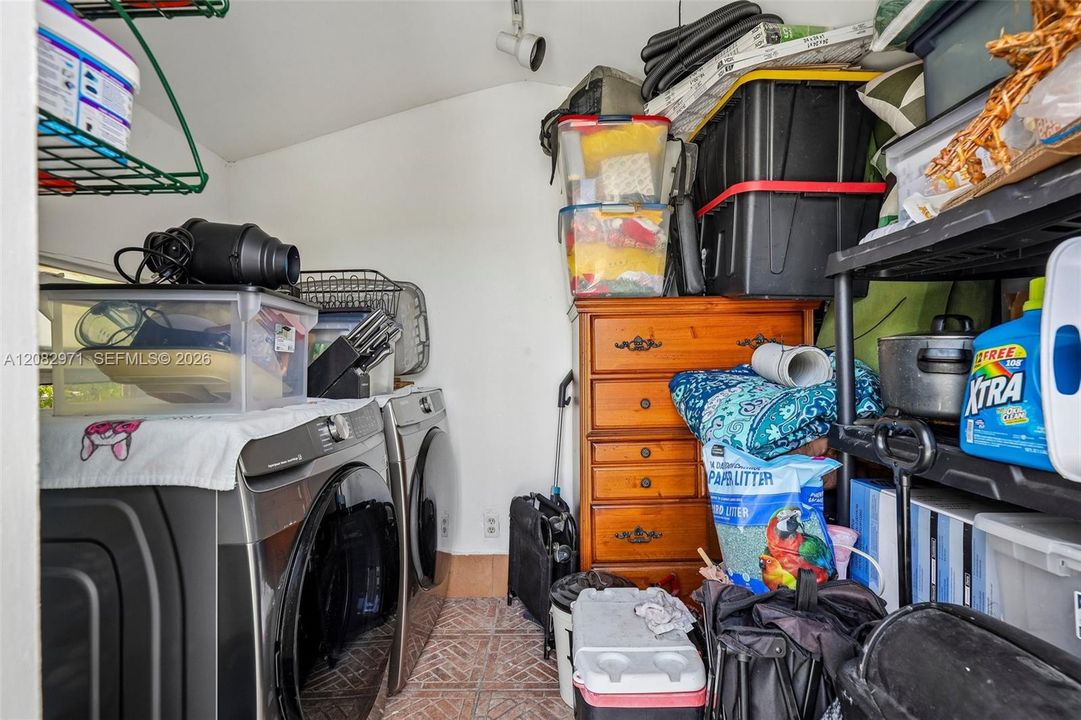 En Venta: $745,000 (3 camas, 2 baños, 1357 Pies cuadrados)