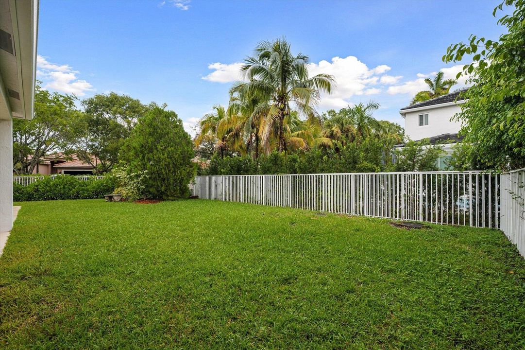 23-890 Hawthorn Terrace, Weston-5