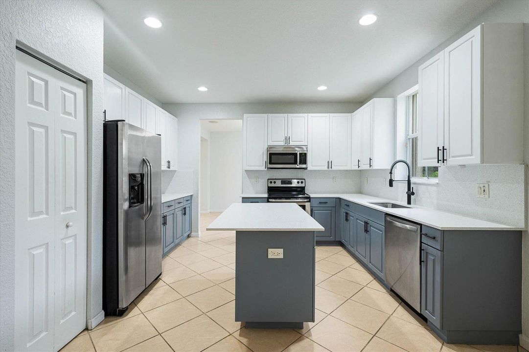 12-890 Hawthorn Terrace, Weston-14