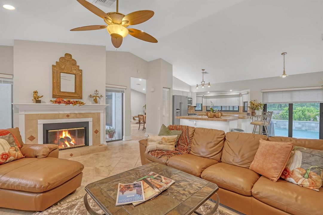 2156 Amesbury (13)f