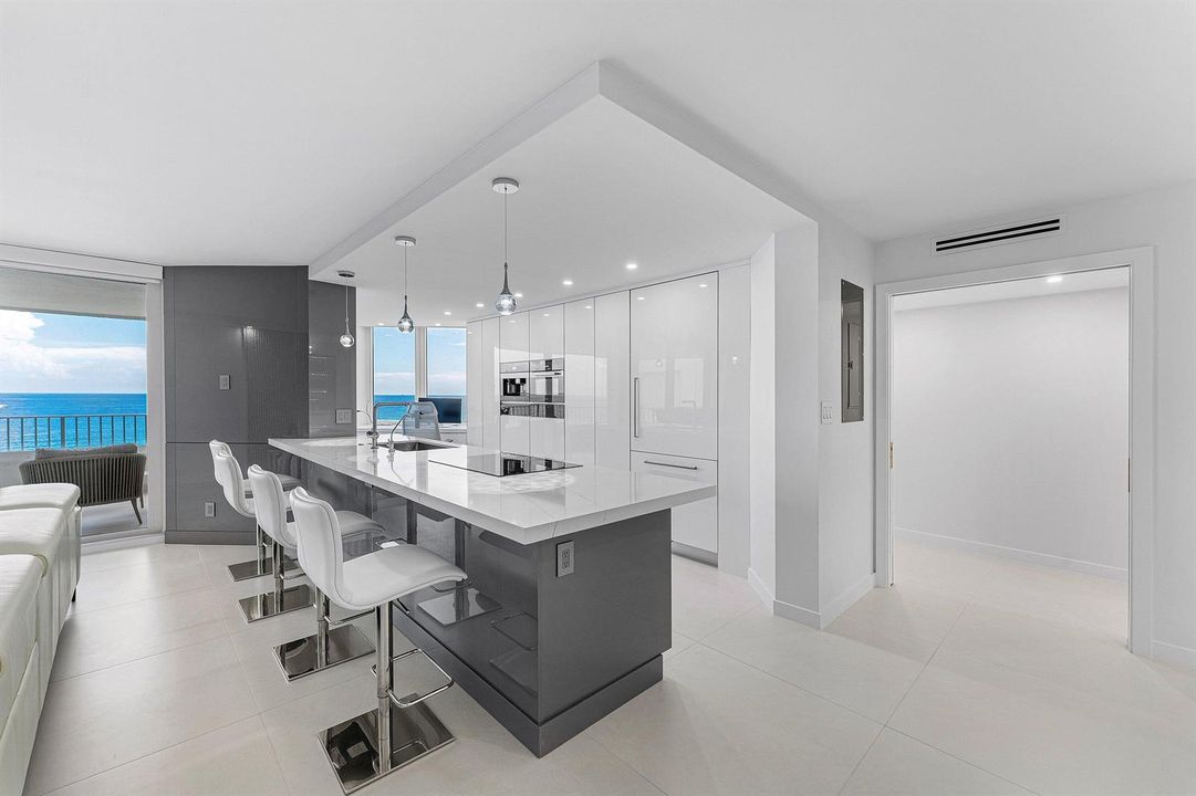 007-550SouthOceanBoulevard-906-BocaRaton