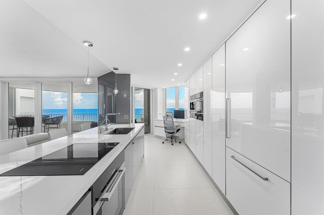 005-550SouthOceanBoulevard-906-BocaRaton