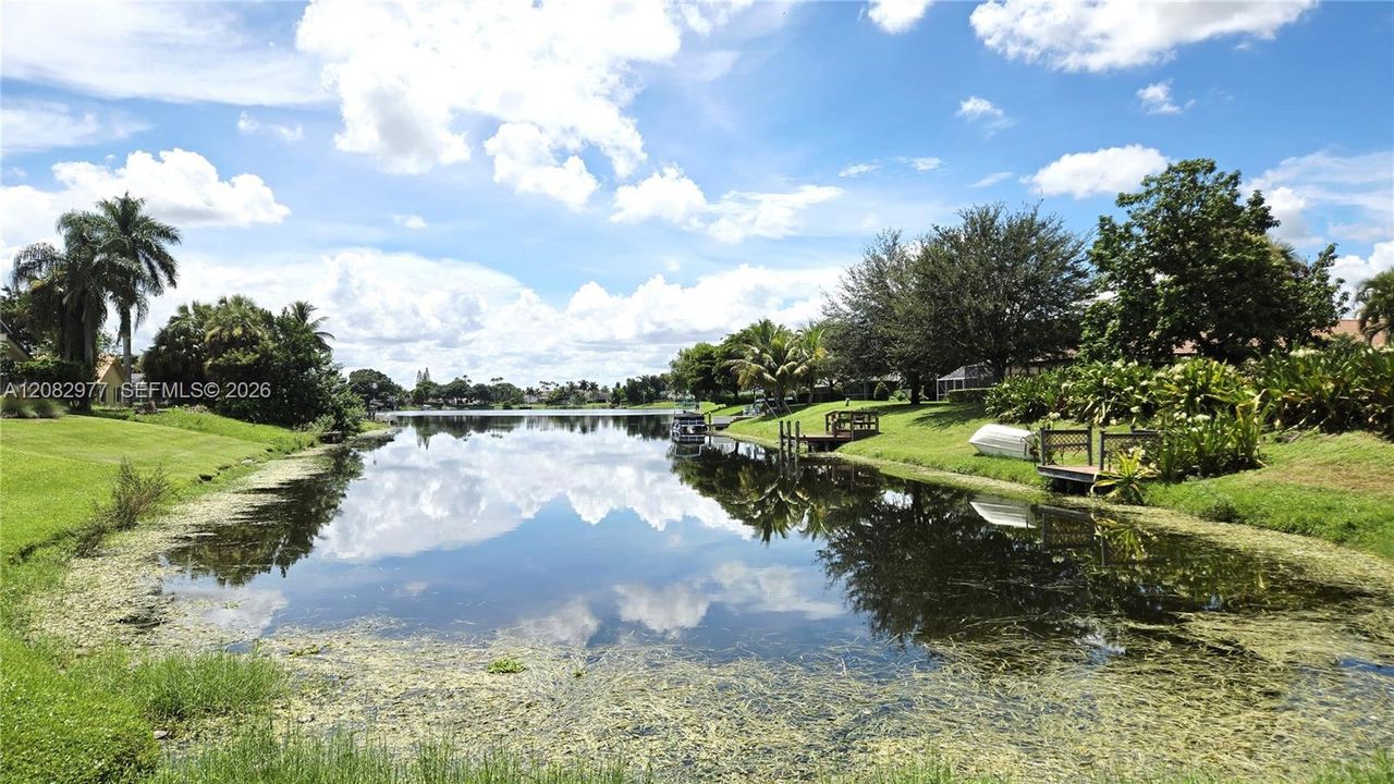 For Sale: $949,900 (5 beds, 2 baths, 3060 Square Feet)