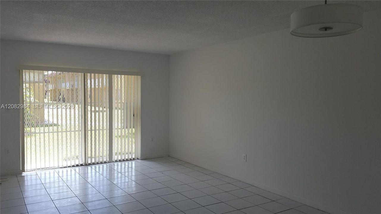 En Venta: $145,000 (1 camas, 1 baños, 730 Pies cuadrados)