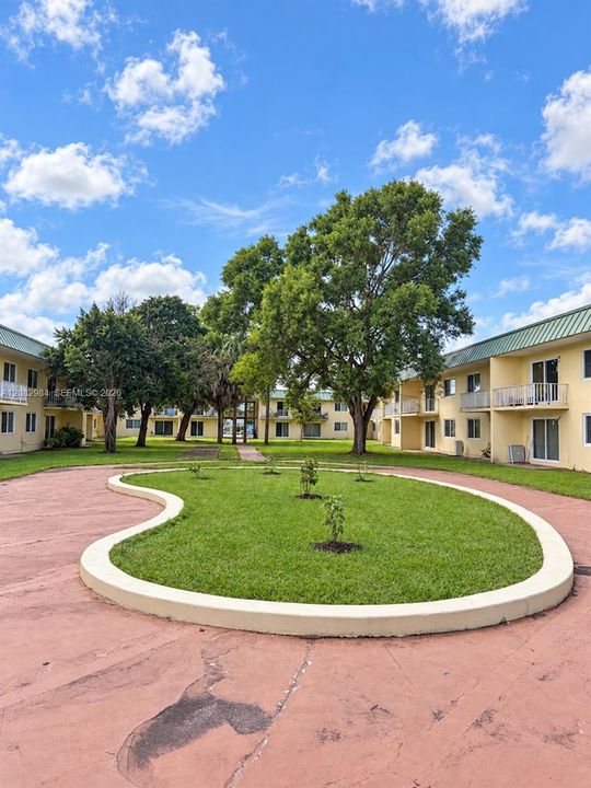 На продажу: $145,000 (1 спален, 1 ванн, 730 Квадратных фут)