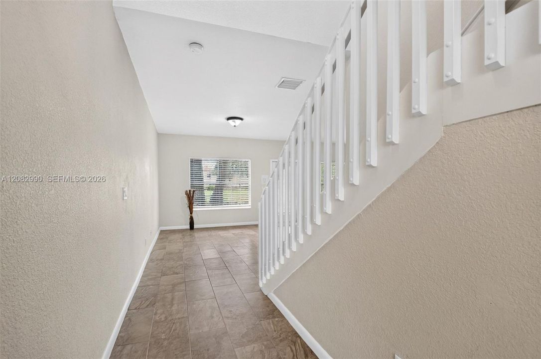 For Sale: $423,900 (3 beds, 2 baths, 1748 Square Feet)
