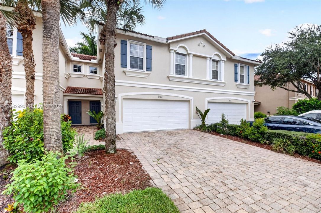 For Sale: $423,900 (3 beds, 2 baths, 1748 Square Feet)