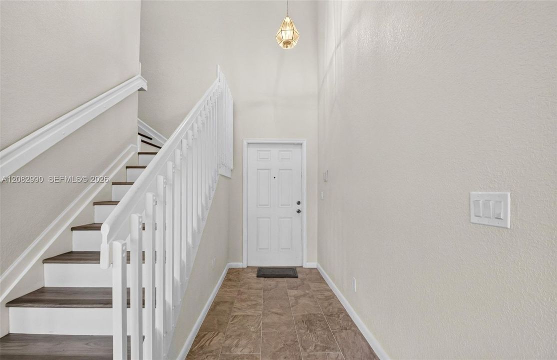For Sale: $423,900 (3 beds, 2 baths, 1748 Square Feet)
