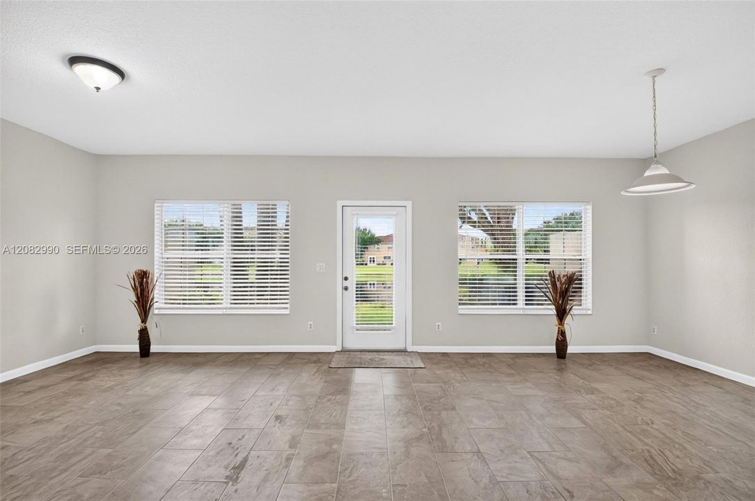 For Sale: $423,900 (3 beds, 2 baths, 1748 Square Feet)
