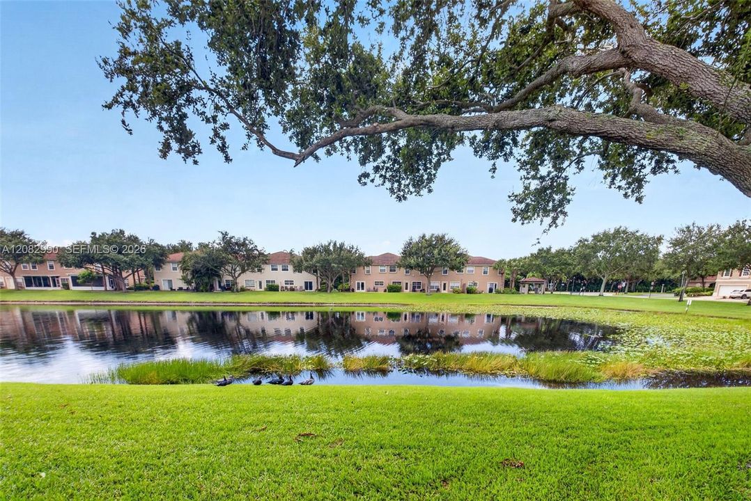 For Sale: $423,900 (3 beds, 2 baths, 1748 Square Feet)