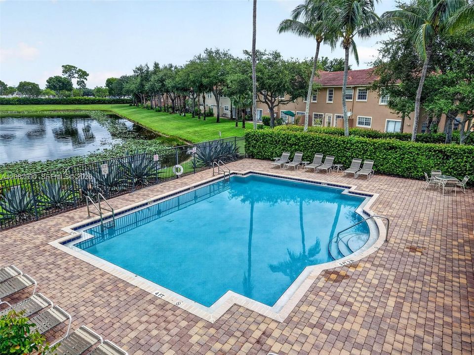 For Sale: $423,900 (3 beds, 2 baths, 1748 Square Feet)