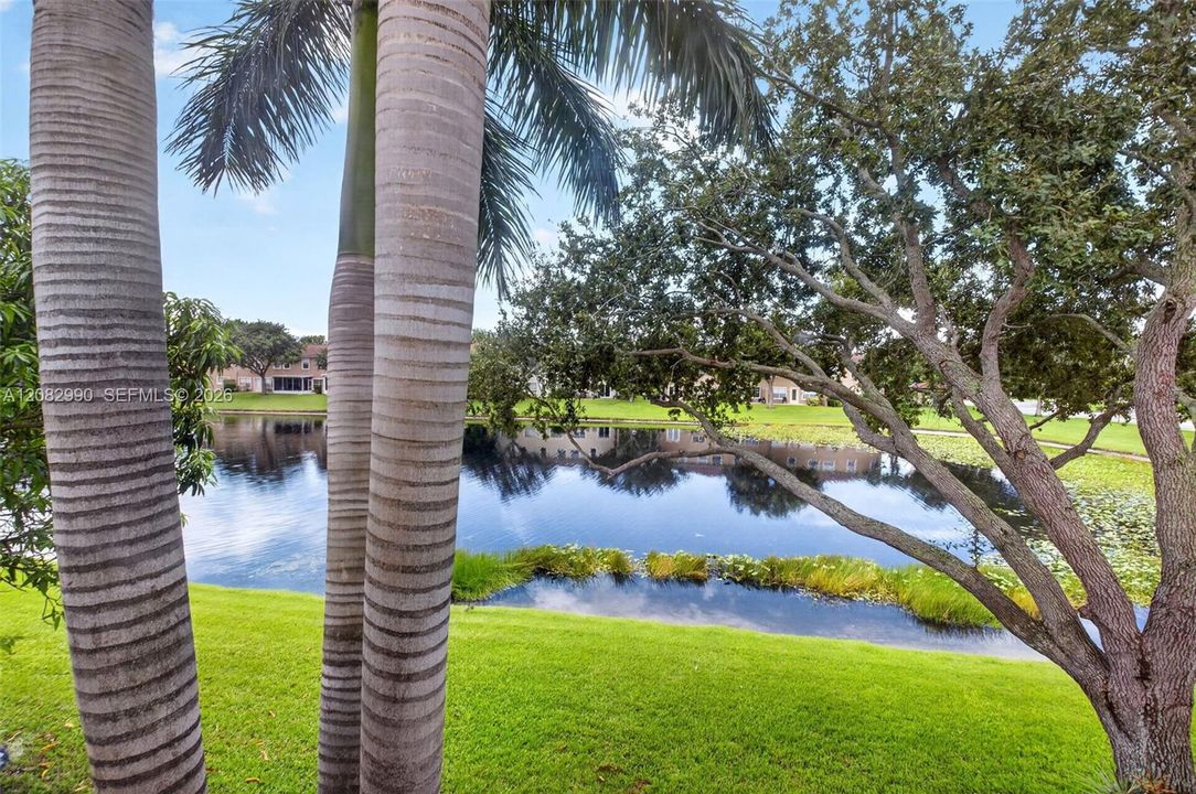 For Sale: $423,900 (3 beds, 2 baths, 1748 Square Feet)