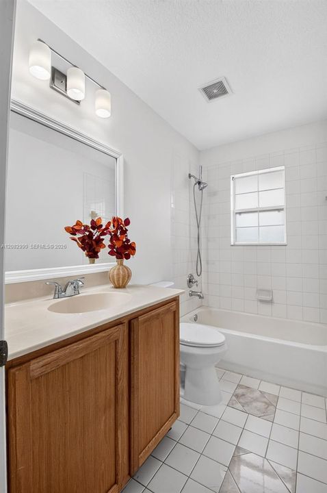 For Sale: $423,900 (3 beds, 2 baths, 1748 Square Feet)