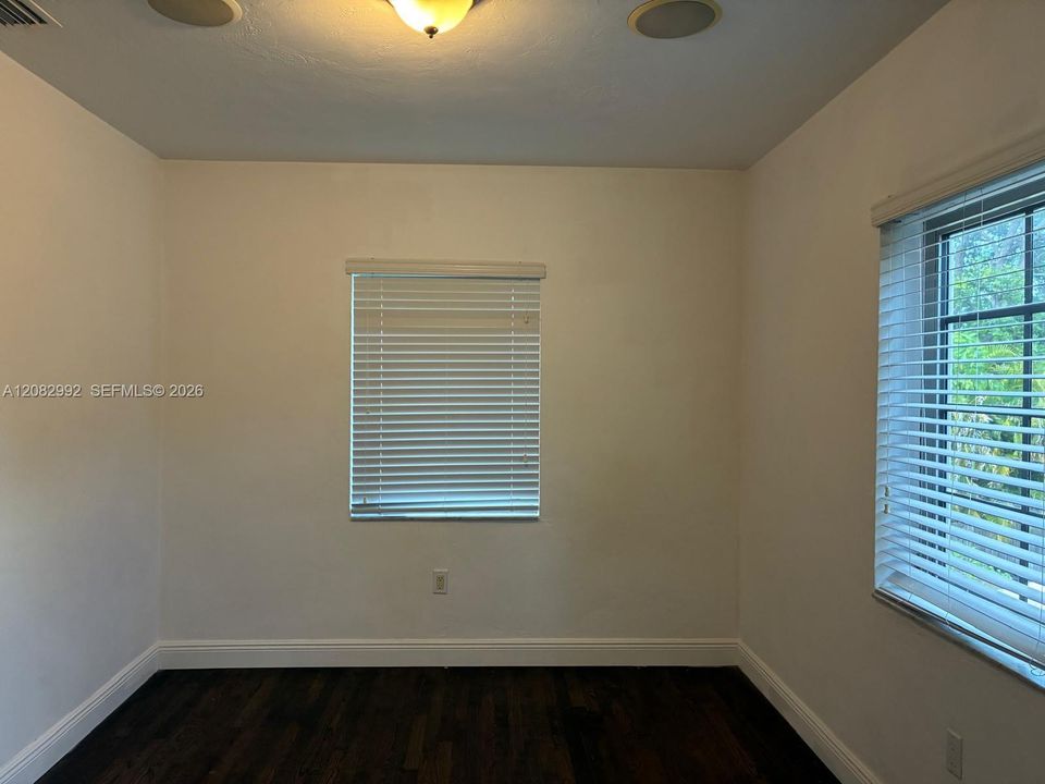 En Venta: $318,000 (2 camas, 1 baños, 789 Pies cuadrados)