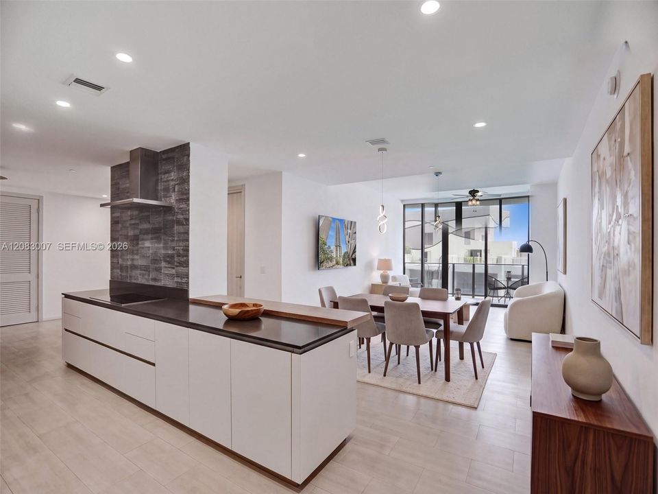 For Sale: $2,770,000 (3 beds, 3 baths, 2076 Square Feet)