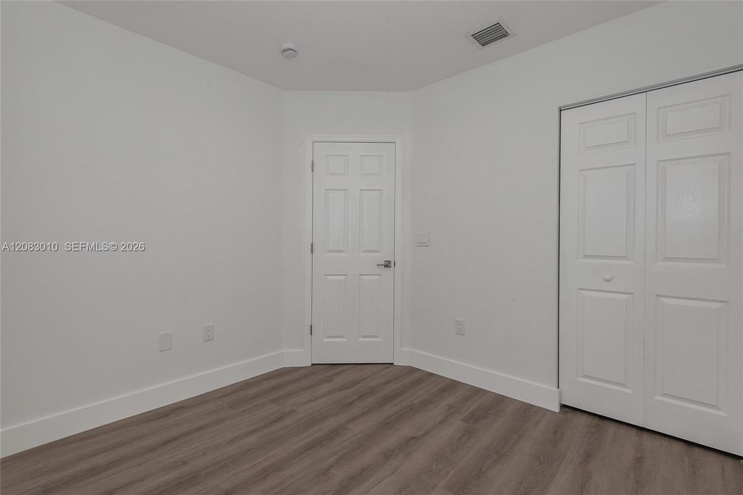 В аренду: $3,400 (3 спален, 2 ванн, 1368 Квадратных фут)