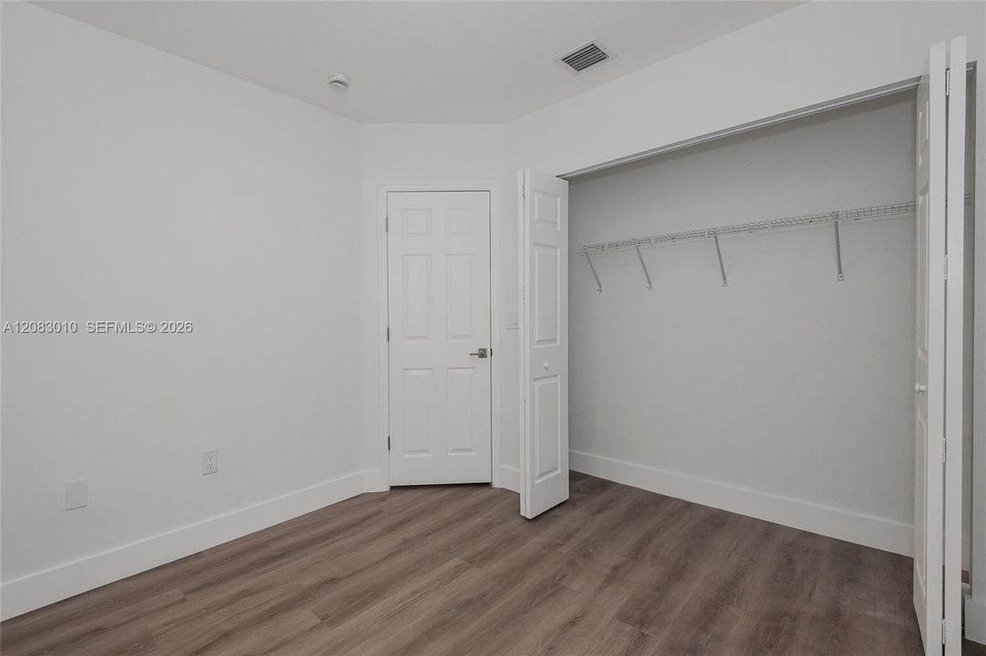 В аренду: $3,400 (3 спален, 2 ванн, 1368 Квадратных фут)