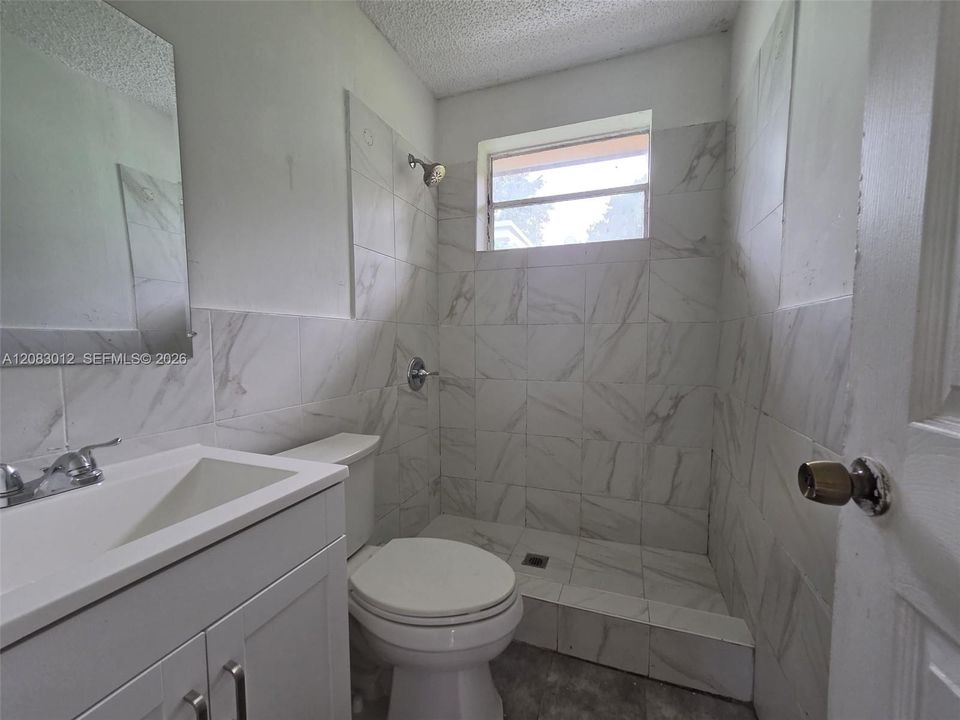 En Renta: $2,250 (2 camas, 1 baños, 1620 Pies cuadrados)