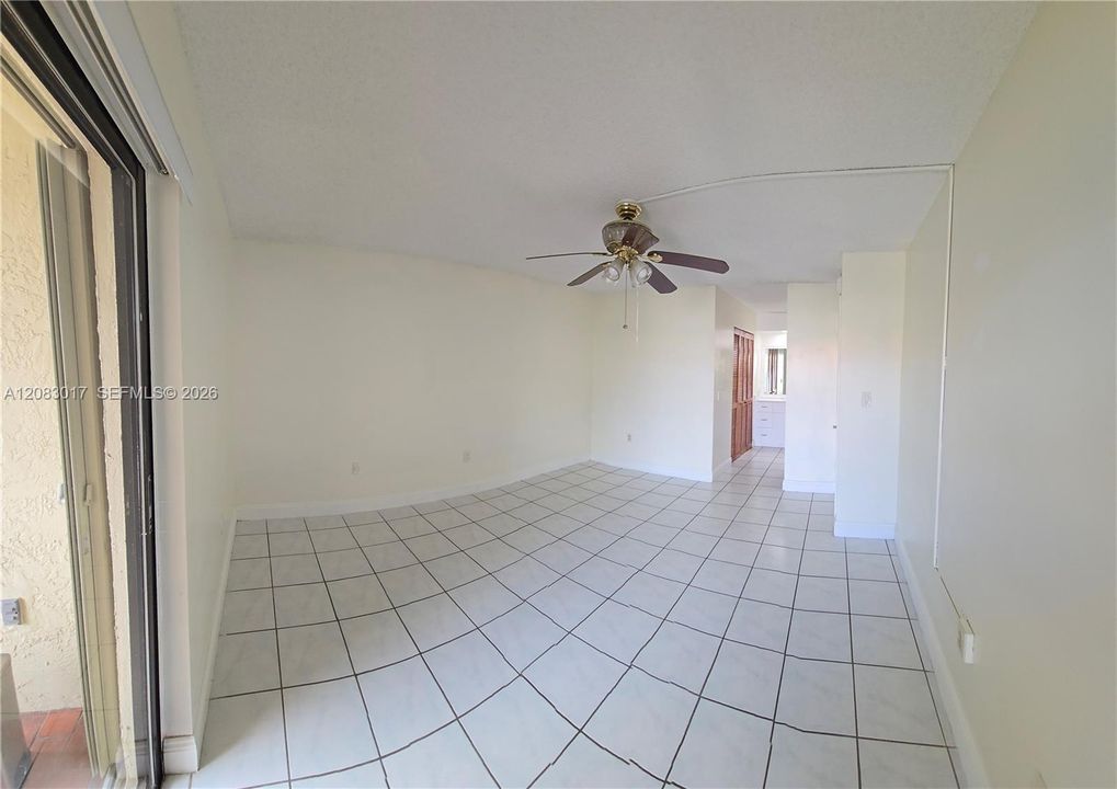 For Sale: $320,000 (2 beds, 2 baths, 1334 Square Feet)