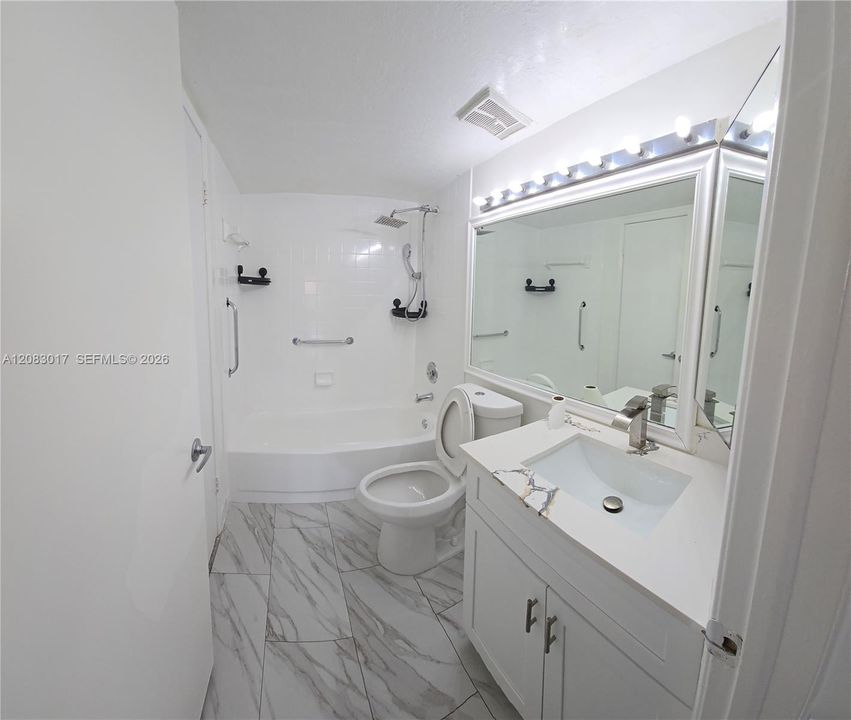 For Sale: $320,000 (2 beds, 2 baths, 1334 Square Feet)