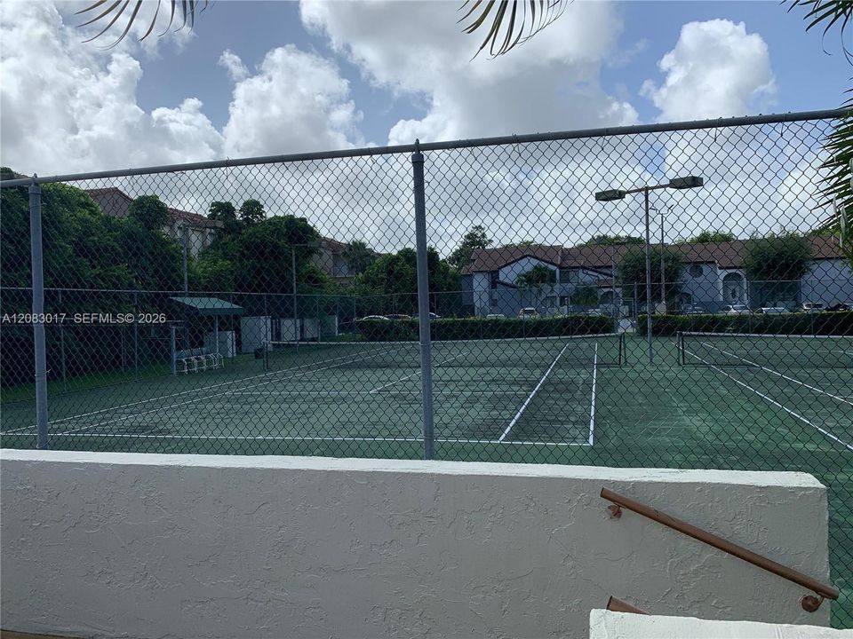 En Venta: $320,000 (2 camas, 2 baños, 1334 Pies cuadrados)