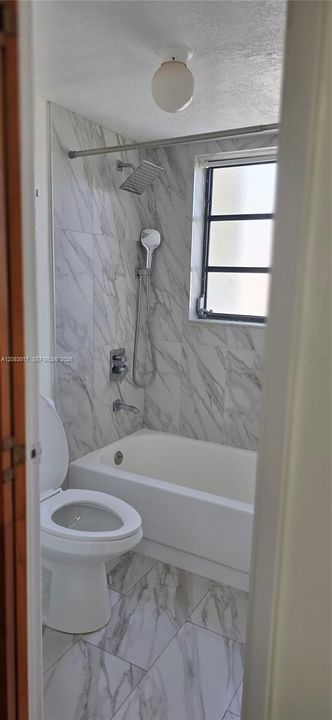 For Sale: $320,000 (2 beds, 2 baths, 1334 Square Feet)