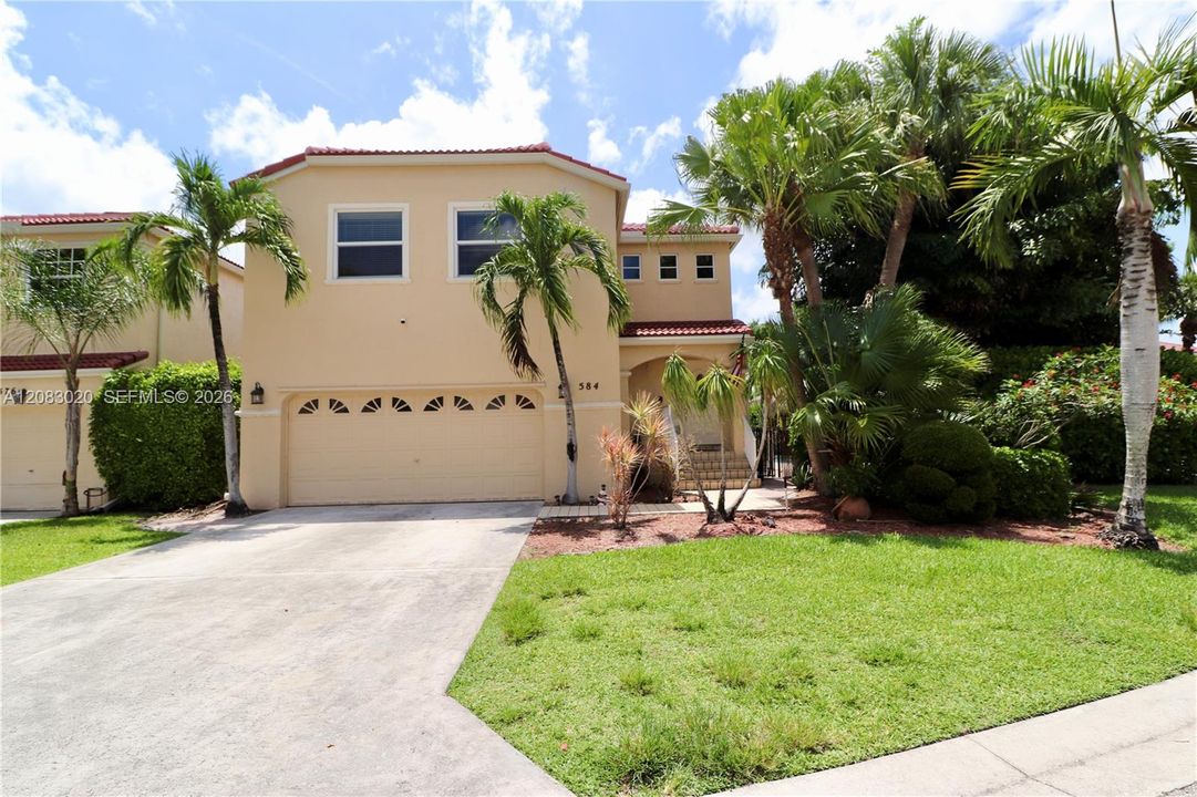 For Rent: $4,500 (4 beds, 2 baths, 2081 Square Feet)
