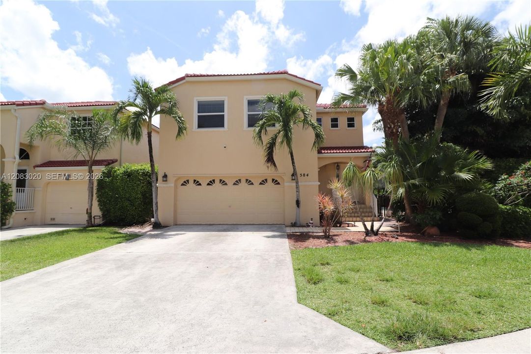For Rent: $4,500 (4 beds, 2 baths, 2081 Square Feet)