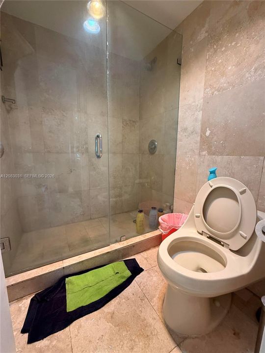 For Rent: $2,400 (2 beds, 2 baths, 1096 Square Feet)